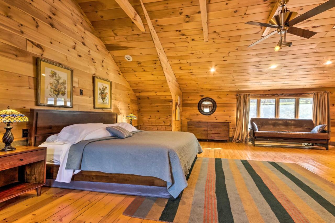 The Cabin At Marys Place With Deck And Mtn Views! Villa Maggie Valley Kültér fotó