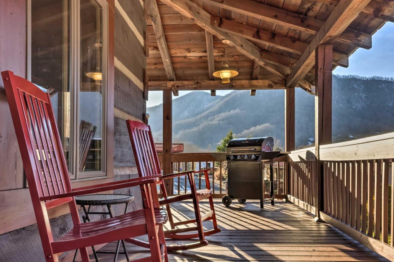 The Cabin At Marys Place With Deck And Mtn Views! Villa Maggie Valley Kültér fotó